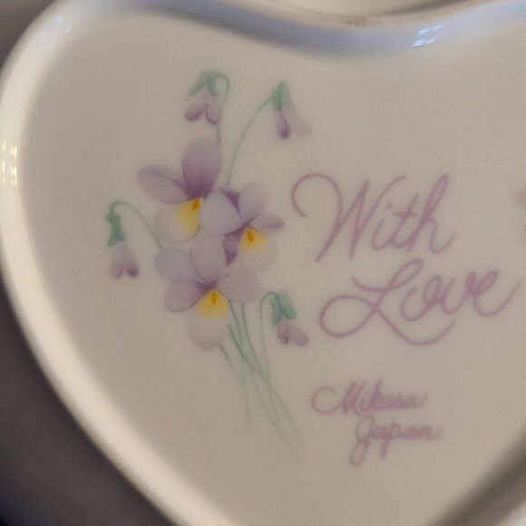 Quality Mikasa "With Love" Heart-Shaped Dish Valentine's Day Mother's Day Gift - Picture 8 of 13